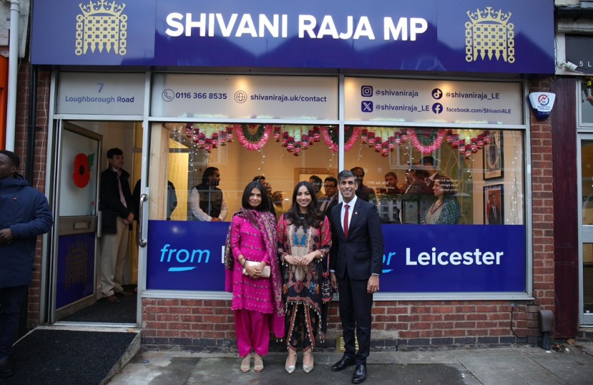 Shivani Raja MP in front of her new office with Rishi Sunak MP and Akshata Murty